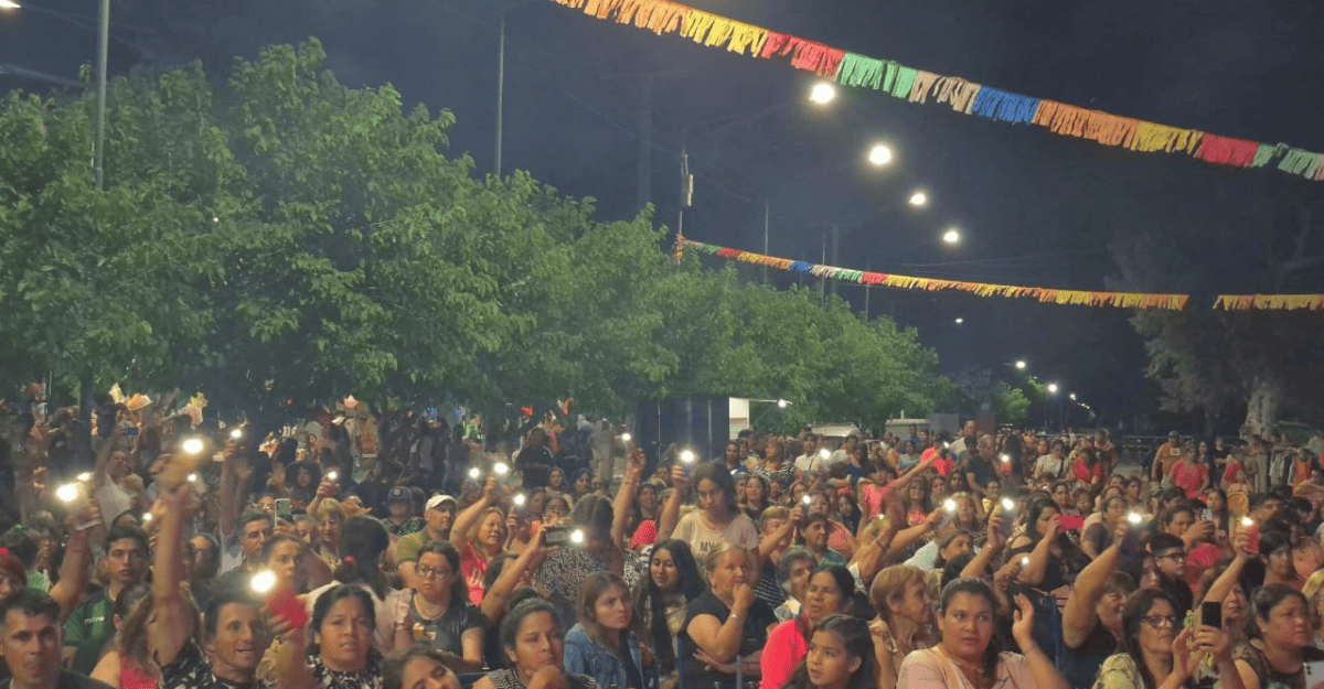 San Martín celebró el Día de la Madre con alegría y música.