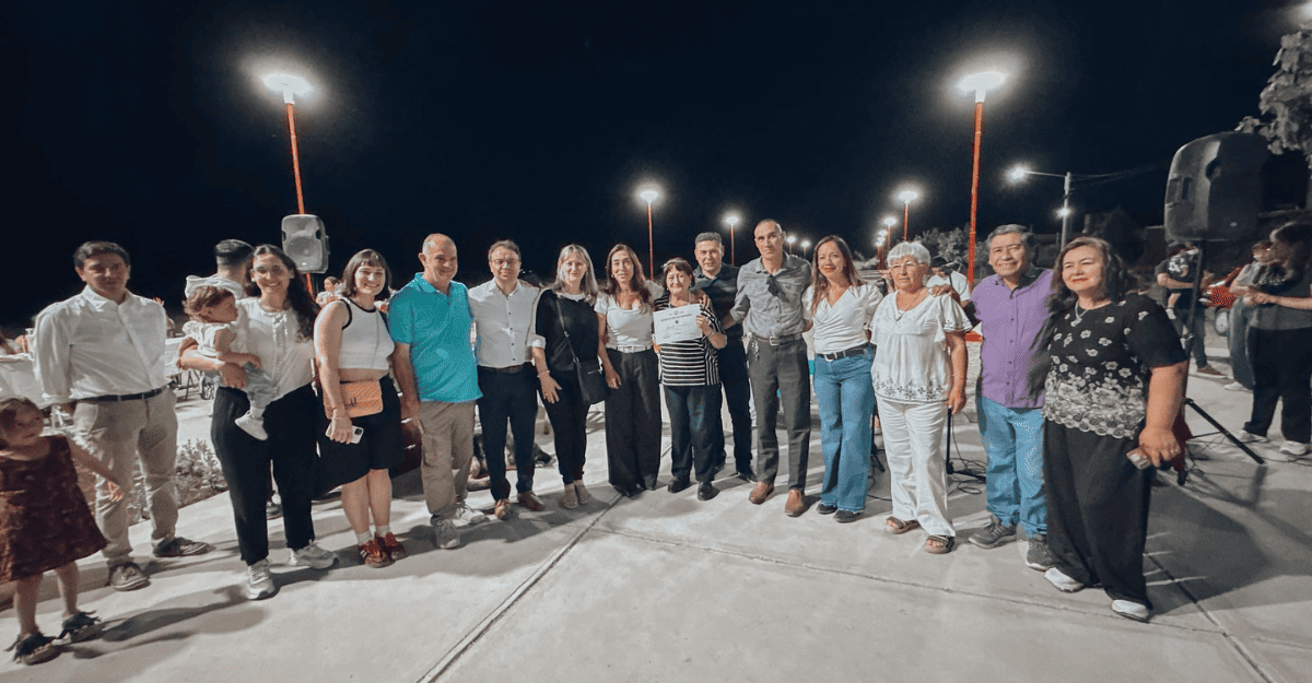 Romina Rosas inauguró la iluminación LED en Rincón del Este Romina Rosas inauguró la iluminación LED en Rincón del Este