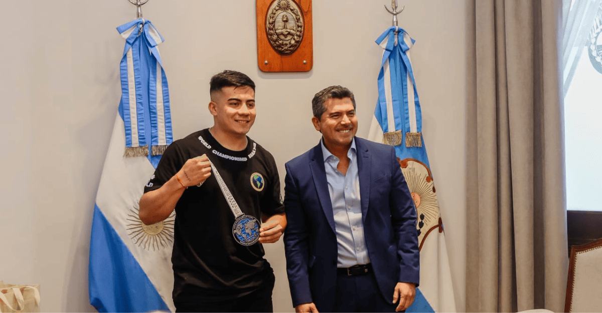 El gobernador Orrego felicitó al campeón mundial de Powerlifting El gobernador Orrego felicitó al campeón mundial de Powerlifting
