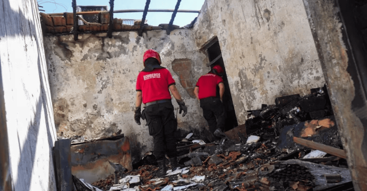 Tragedia en Santa Lucía: un niño de 7 años murió en el incendio de su vivienda