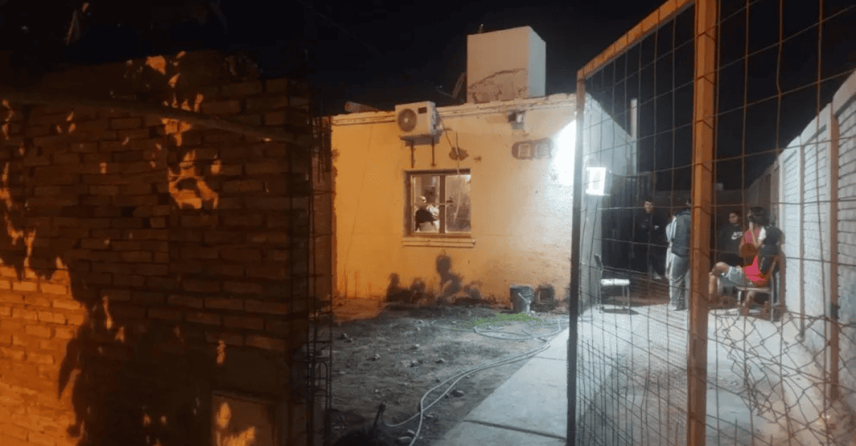 Violento tiroteo familiar en Rivadavia: un adolescente y su tía resultaron heridos en La Bebida Violento tiroteo familiar en Rivadavia: un adolescente y su tía resultaron heridos en La Bebida