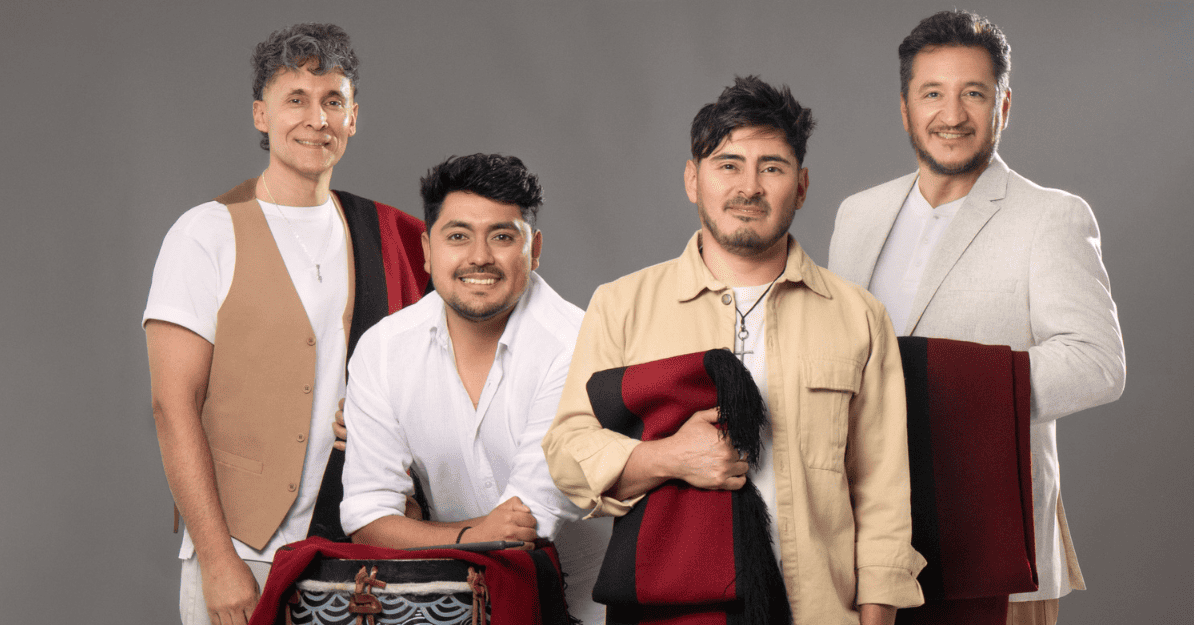 Seguí la Serenata 272° de Iglesia con la actuación de Canto 4 por fmtodomusica.com. Seguí la Serenata 272° de Iglesia con la actuación de Canto 4 por fmtodomusica.com.