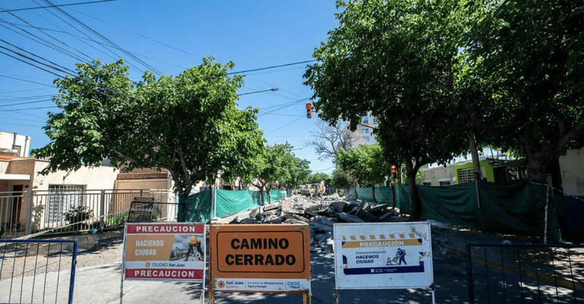 Capital avanza con obras viales para mejorar la infraestructura y el tránsito en calle Entre Ríos