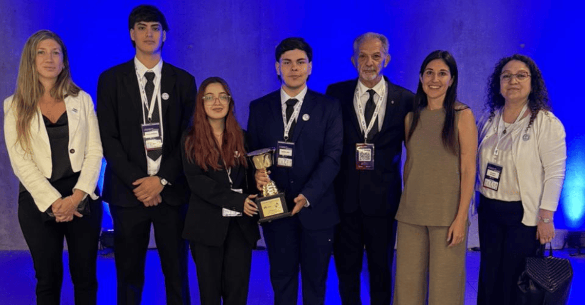 La E.P.E.T. N.º 3 de Rawson ganó el Concurso Industria Inspira 2025 con su proyecto “Hidracaps”, La E.P.E.T. N.º 3 de Rawson ganó el Concurso Industria Inspira 2025 con su proyecto “Hidracaps”,