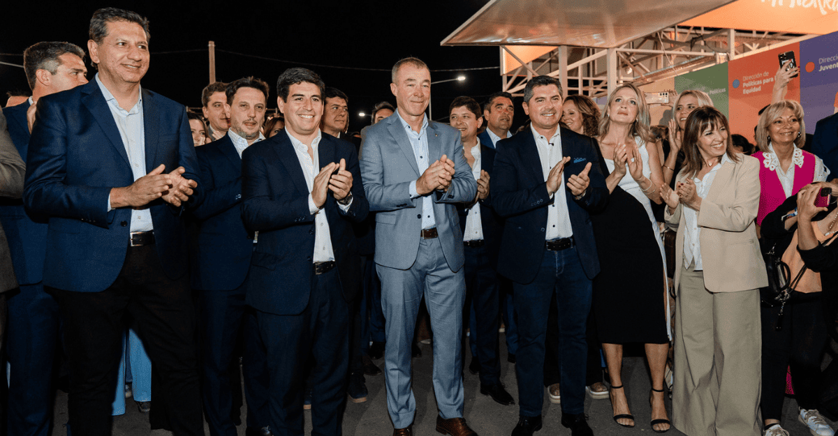 Orrego inauguró la segunda noche de la FNS 2025 ,hubo 60 mil personas Orrego inauguró la segunda noche de la FNS 2025 ,hubo 60 mil personas