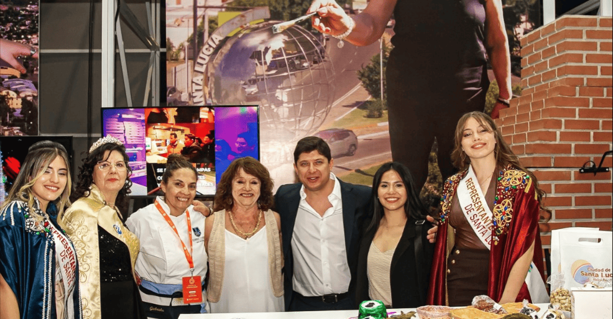 Santa Lucía dijo presente en la apertura de la Fiesta Nacional del Sol 2025 Santa Lucía dijo presente en la apertura de la Fiesta Nacional del Sol 2025