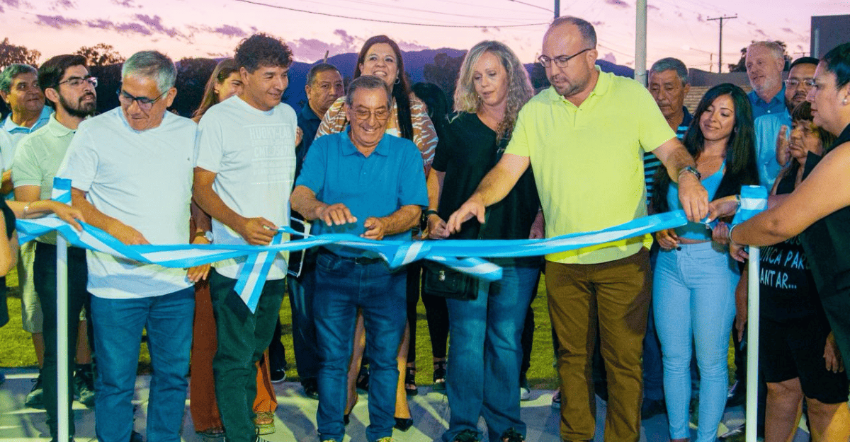 Rivadavia inauguró la renovada Plaza Portal con una transformación integral Rivadavia inauguró la renovada Plaza Portal con una transformación integral