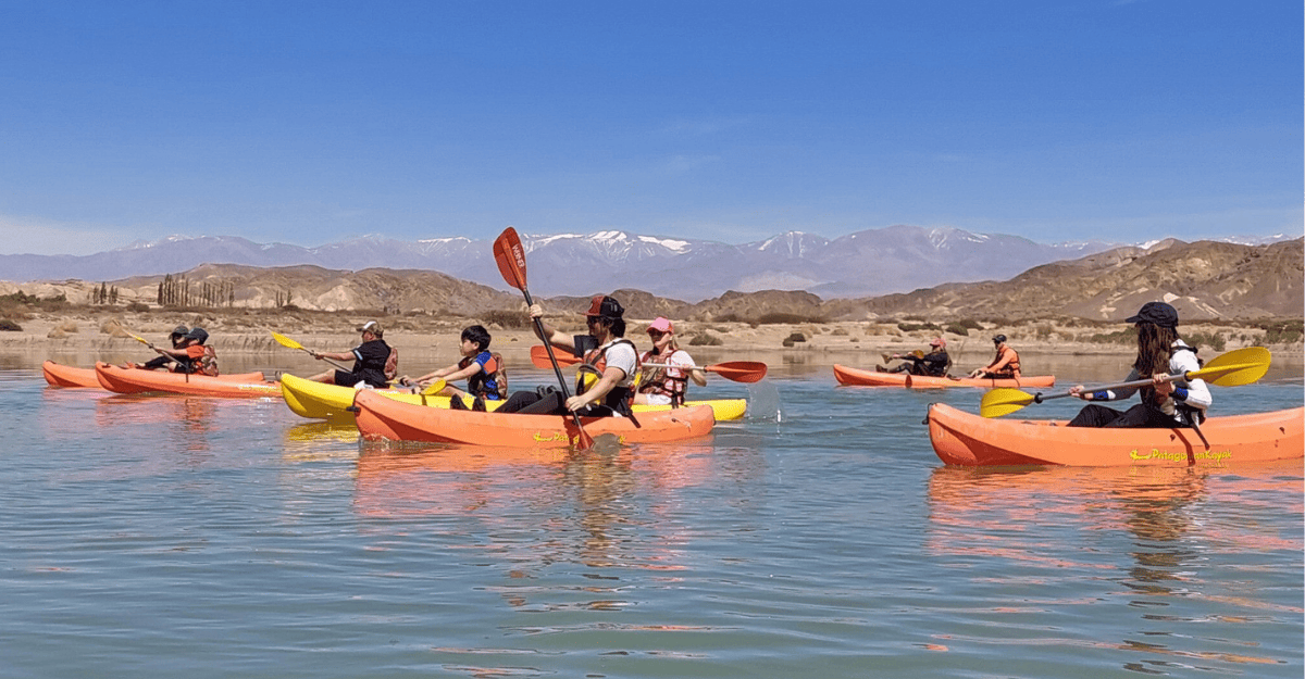 Iglesia invita a una jornada gratuita de kayak y rafting en la Cuesta del Viento Iglesia invita a una jornada gratuita de kayak y rafting en la Cuesta del Viento