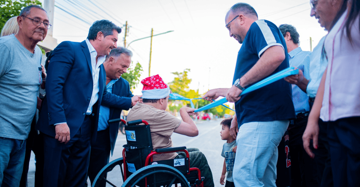 Rivadavia inauguró la pavimentación de Villa Doncel y Villa Seminario con apoyo provincial Rivadavia inauguró la pavimentación de Villa Doncel y Villa Seminario con apoyo provincial