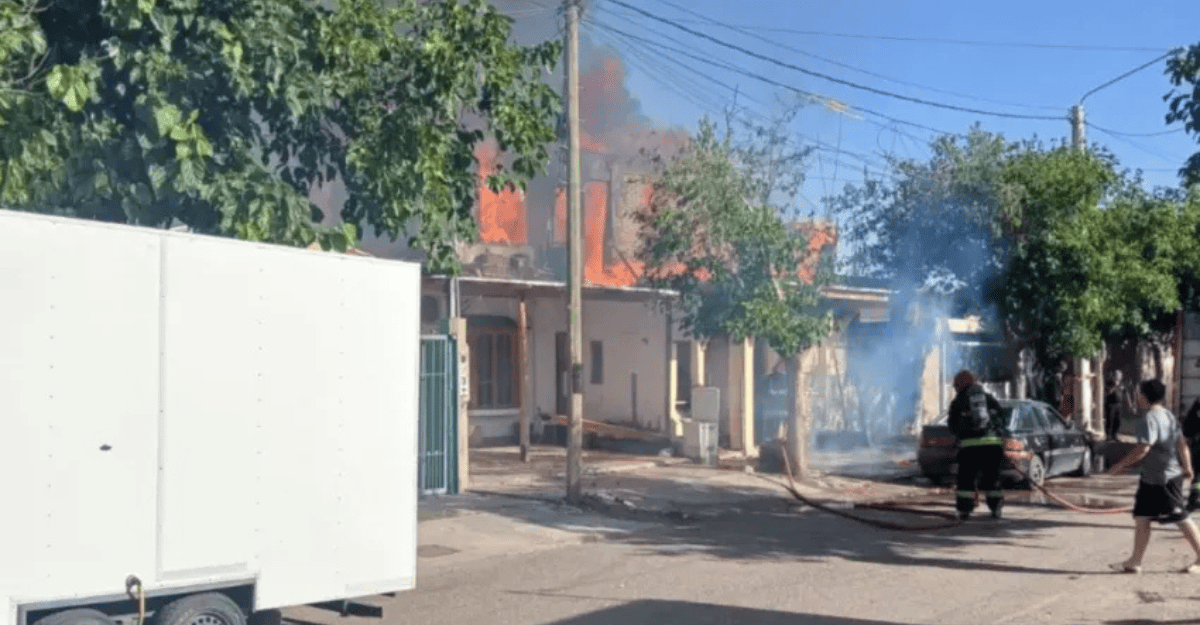 Incendio en una vivienda del barrio Frondizi Incendio en una vivienda del barrio Frondizi