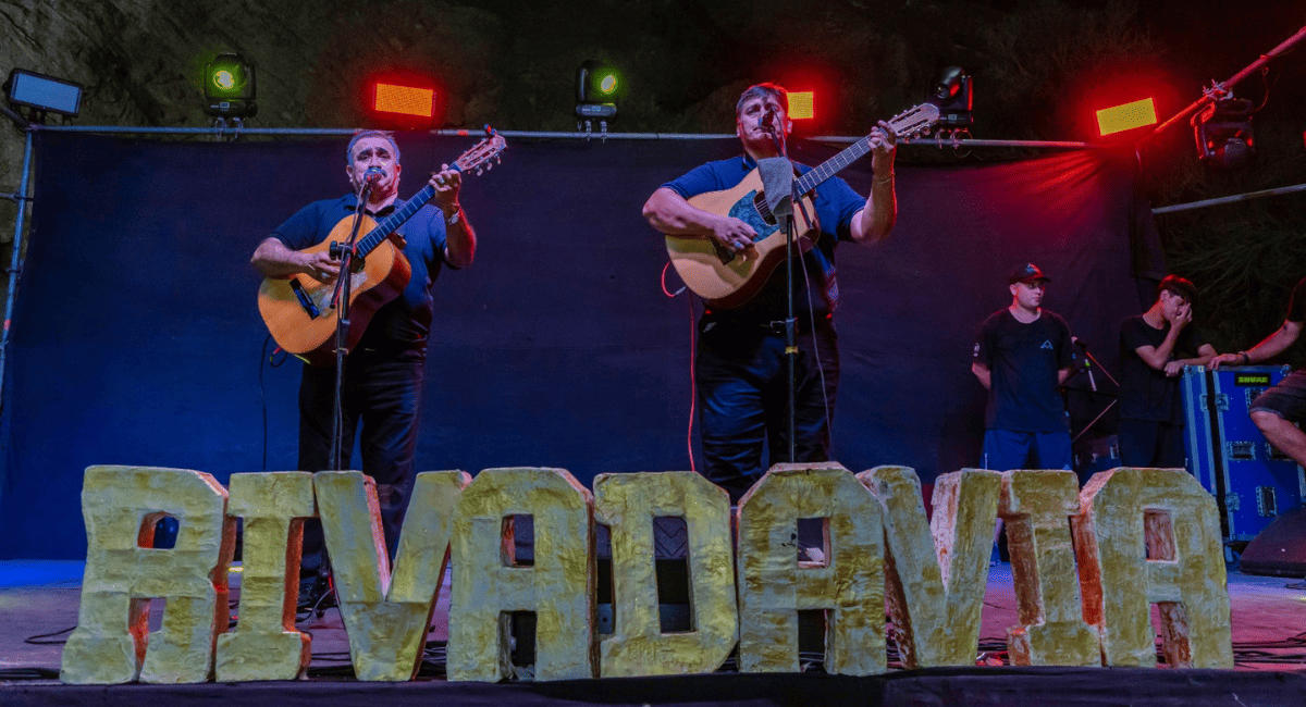 Rivadavia lanza la 14° edición de “Tardecitas de Verano” este domingo en el parque. Rivadavia lanza la 14° edición de “Tardecitas de Verano” este domingo en el parque.