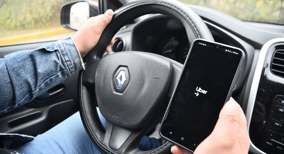 Golpearon y casi ahorcan a un conductor de UBER: hay dos aprehendidos Golpearon y casi ahorcan a un conductor de UBER: hay dos aprehendidos