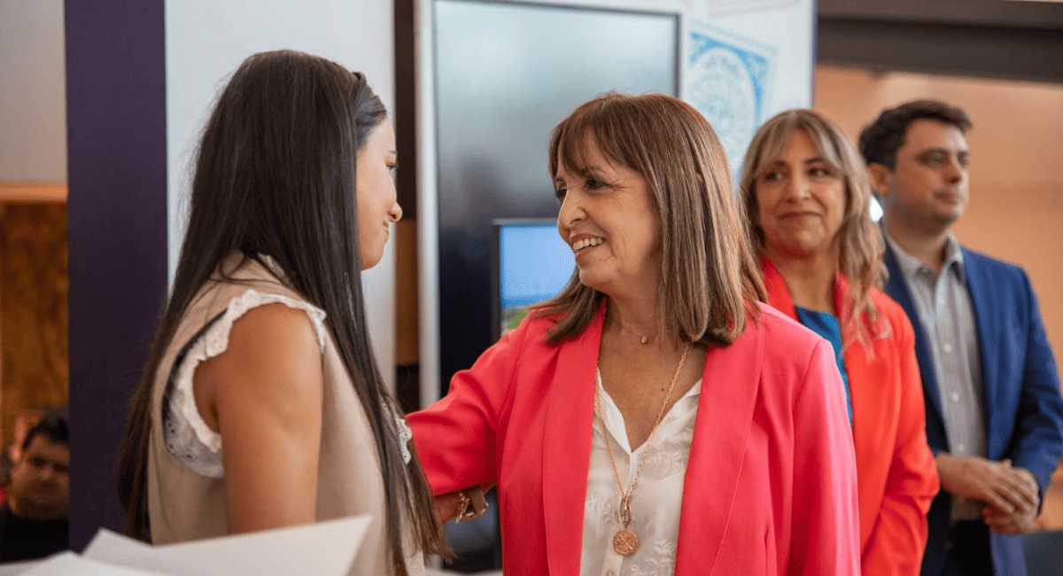 Capital incorporó a 35 jóvenes al empleo formal y 84 iniciaron prácticas laborales