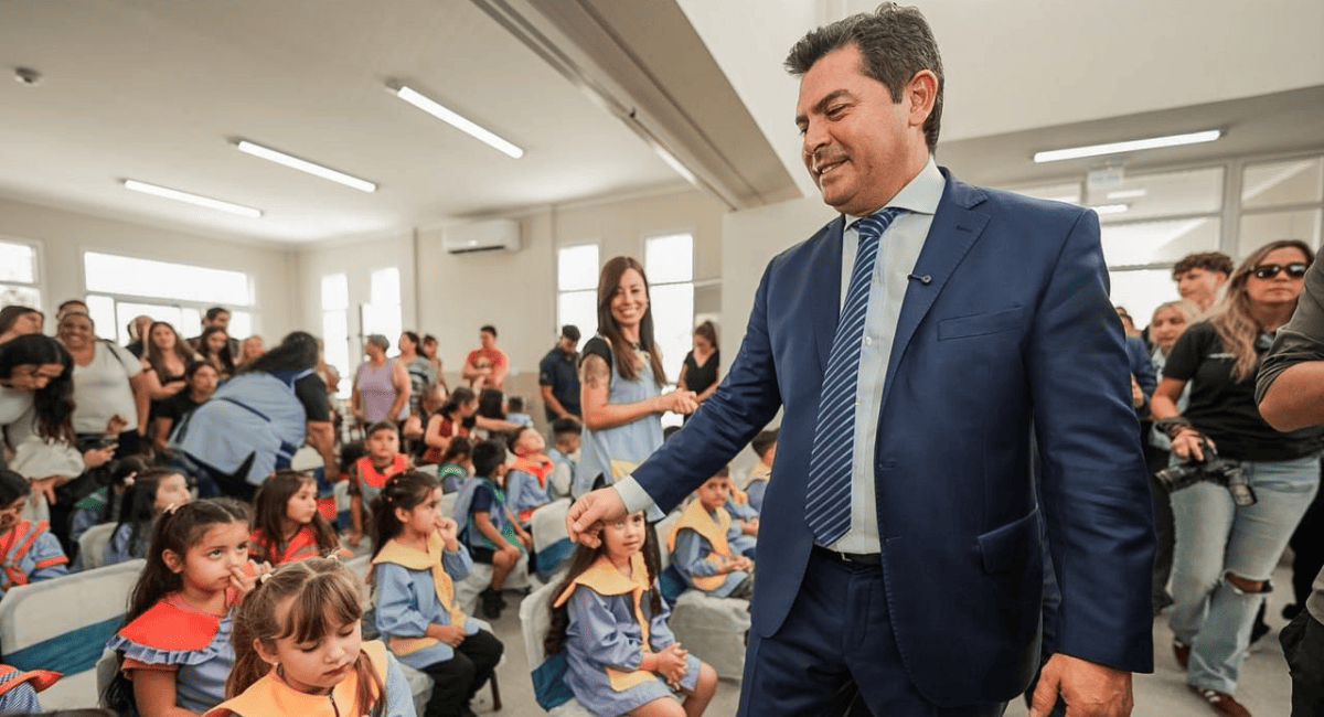 Orrego inauguró la nueva ENI N.º 81 en Ullum, un edificio moderno e inclusivo