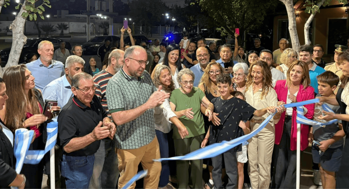 Miodowsky inauguró obras de mejora integral en Plaza Las Marías, en Rivadavia. Miodowsky inauguró obras de mejora integral en Plaza Las Marías, en Rivadavia.