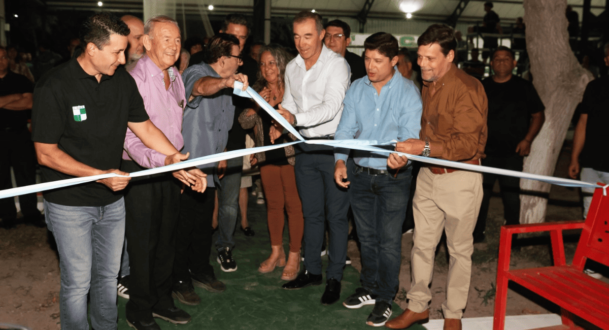 Juan José Orrego participó de la inauguración de la nueva pista de hockey del Club Estudiantil Juan José Orrego participó de la inauguración de la nueva pista de hockey del Club Estudiantil
