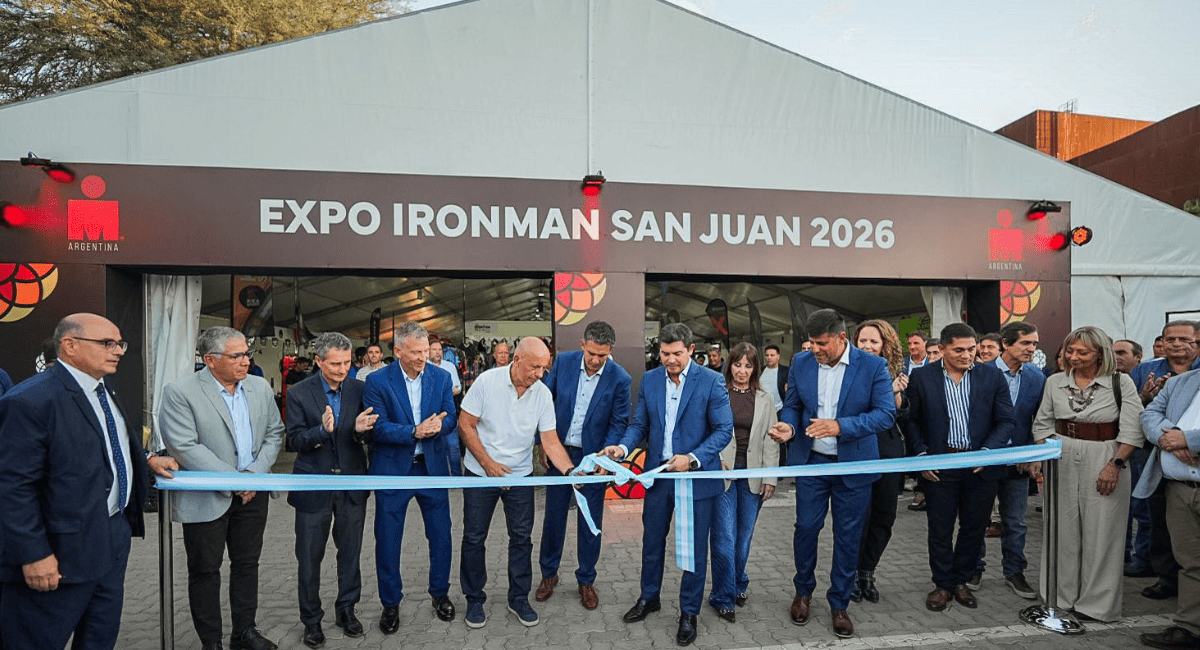 Orrego dio inicio al IRONMAN 70.3 y San Juan se convierte en el epicentro mundial del triatlón Orrego dio inicio al IRONMAN 70.3 y San Juan se convierte en el epicentro mundial del triatlón