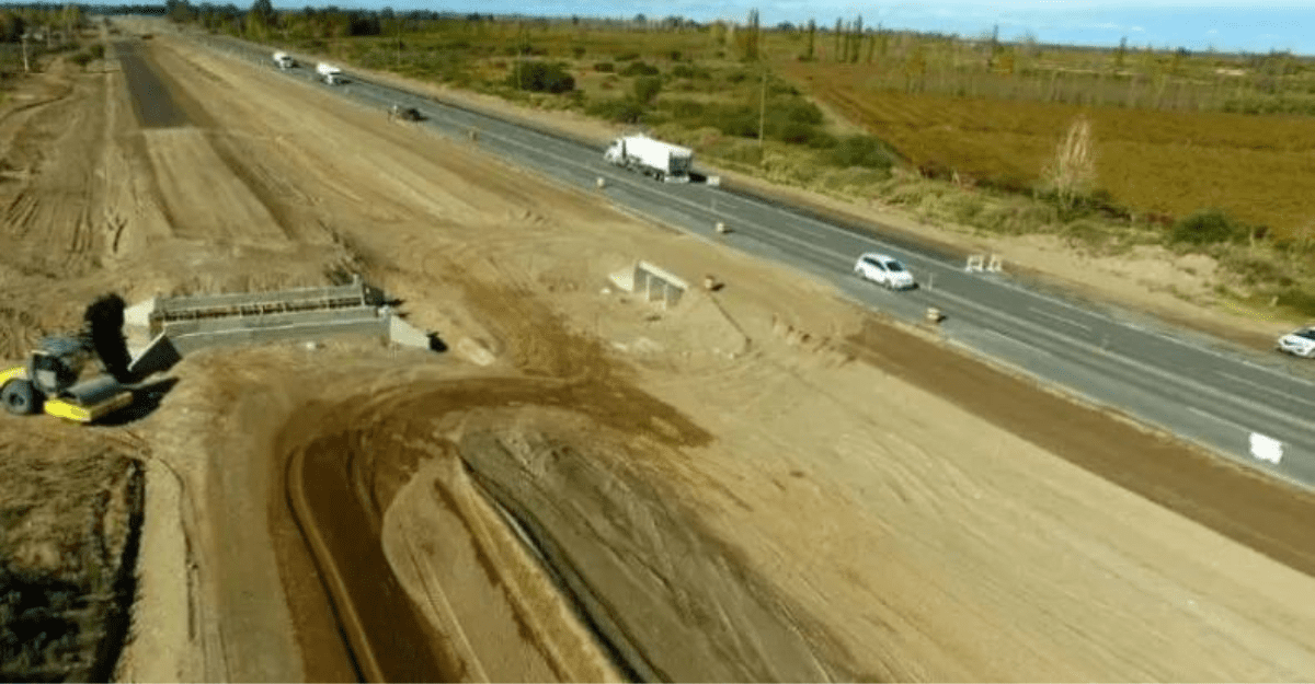 Falta de pagos frena la Autopista San Juan–Mendoza y hay 100 despidos