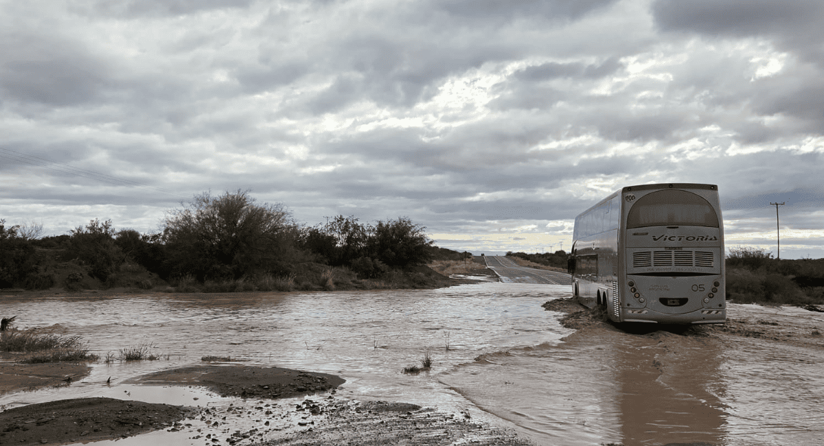 Lluvias complicaron varias rutas en San Juan.