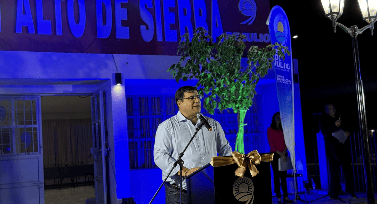 9 de Julio: Banega inauguró un moderno sistema de iluminación LED en Alto de Sierra 9 de Julio: Banega inauguró un moderno sistema de iluminación LED en Alto de Sierra