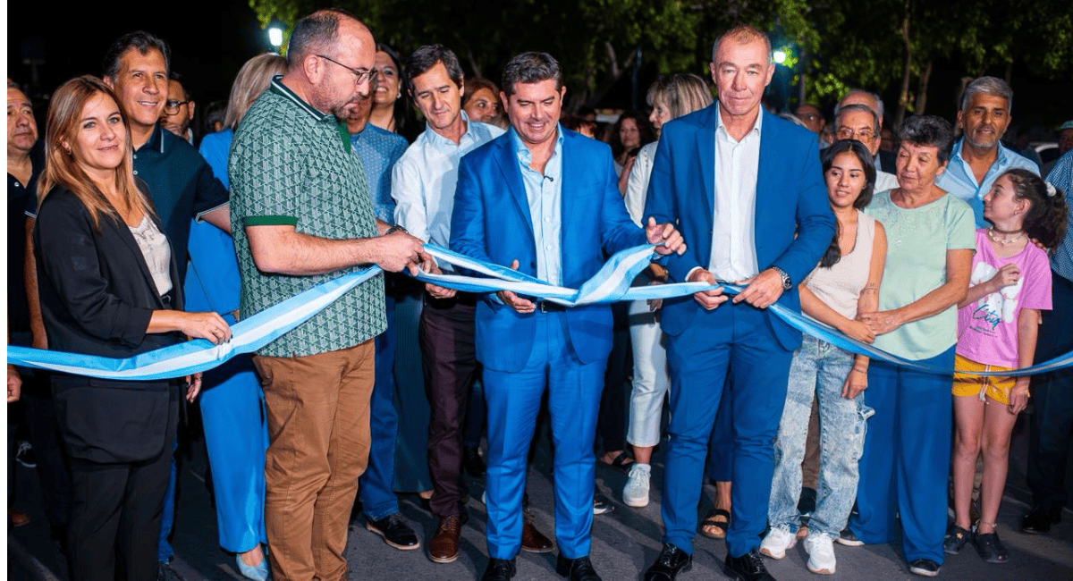 Orrego y Miodowsky inauguraron repavimentación en el Barrio STOTAC.