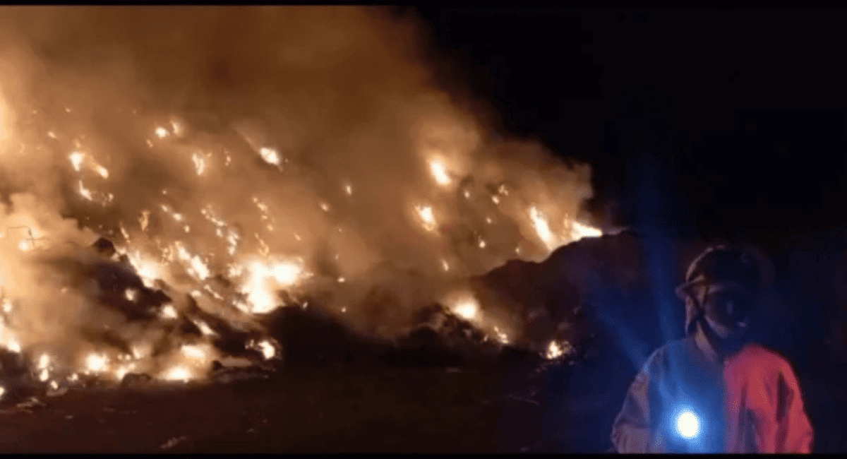 Incendio de gran magnitud en la Planta de Reciclado de Jáchal
