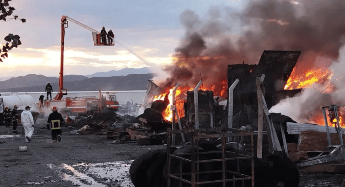 Peritajes revelan que el incendio en el Parque Industrial de Chimbas fue intencional.