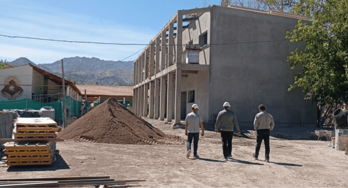 San Juan avanza en la modernización de la Escuela Técnica Manuel Savio con un 65% de ejecución.