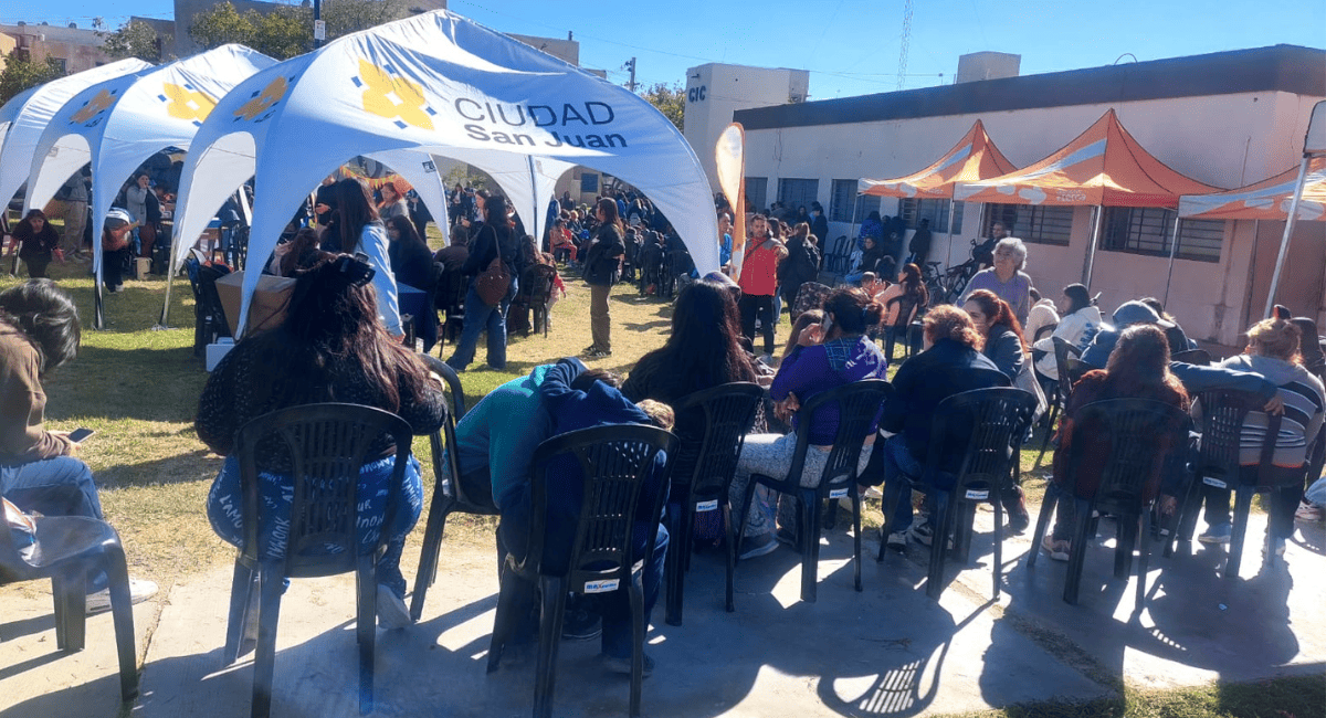 Gran convocatoria en el operativo “Ver para Ser Libres” en el CIC del Barrio Manantial