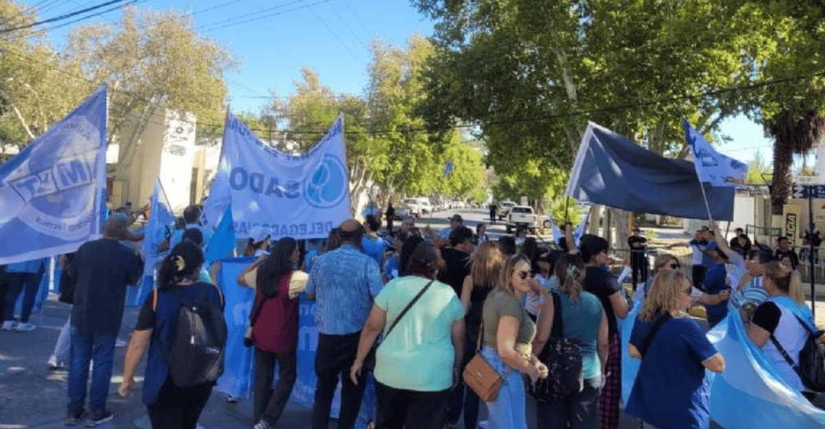 San Juan: UDAP, UDA y AMET confirmaron paro docente este jueves 9 de abril