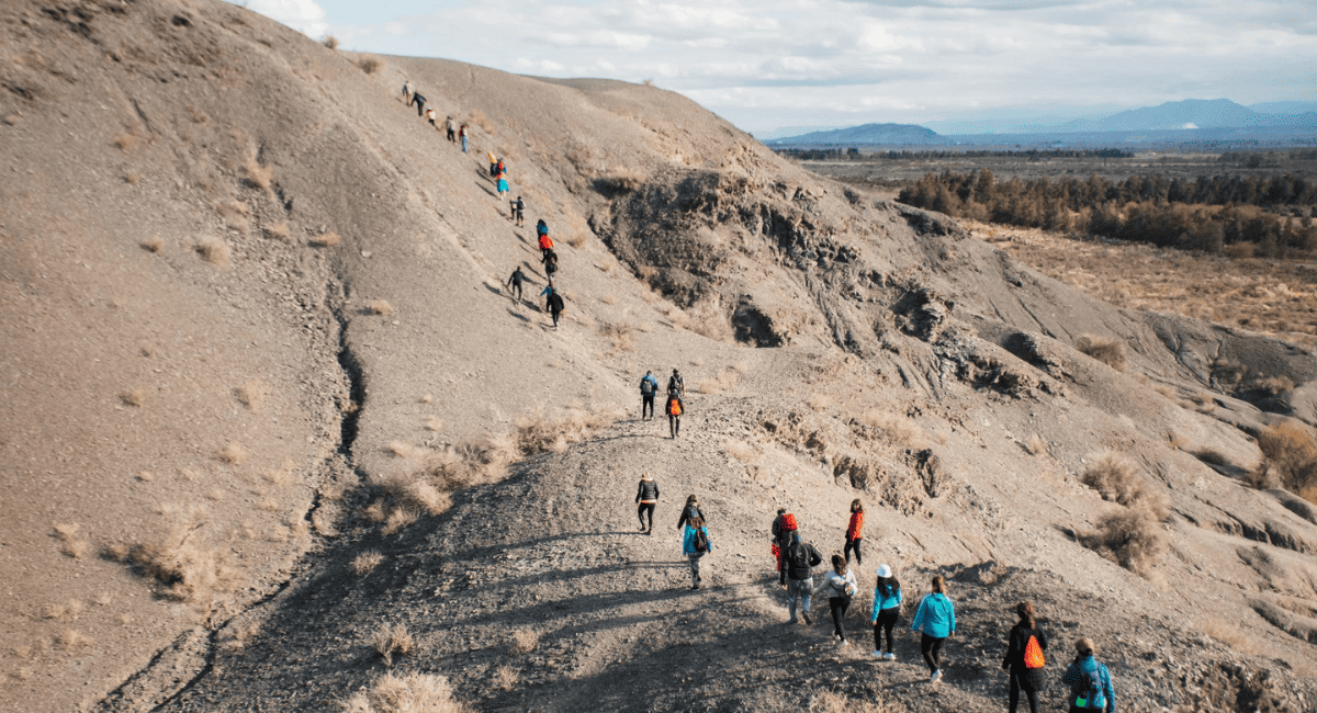 Rawson propone vivir la montaña de noche con “Aventura bajo la Luna Llena”