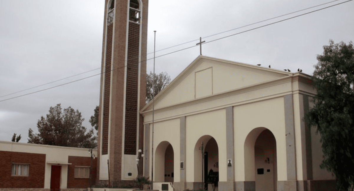 El municipio de Jáchal no pagó la luz y dejaron sin energía al Santuario San José. El municipio de Jáchal no pagó la luz y dejaron sin energía al Santuario San José.