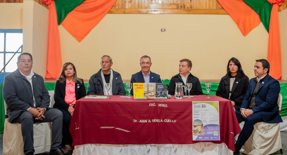 El vicegobernador Fabián Martín presentó en Jáchal la XI edición del concurso “San Juan Escribe” El vicegobernador Fabián Martín presentó en Jáchal la XI edición del concurso “San Juan Escribe”
