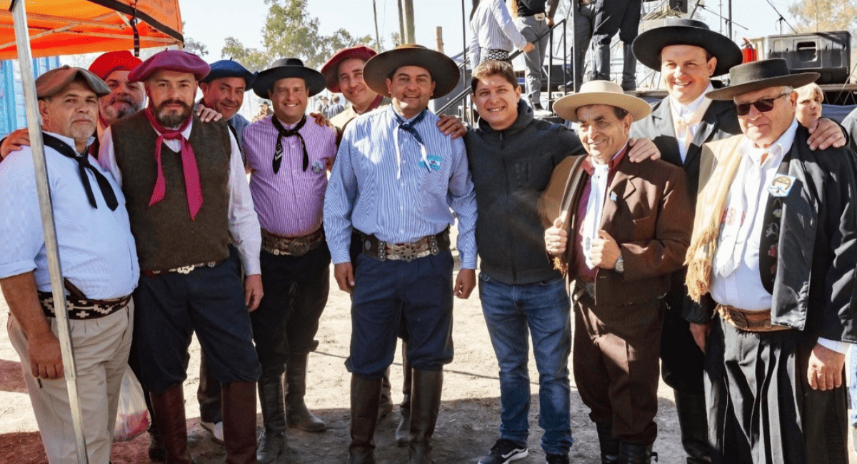 Fiesta criolla en Santa Lucía: 49 años de los Troperos con destrezas y mucho legado Fiesta criolla en Santa Lucía: 49 años de los Troperos con destrezas y mucho legado
