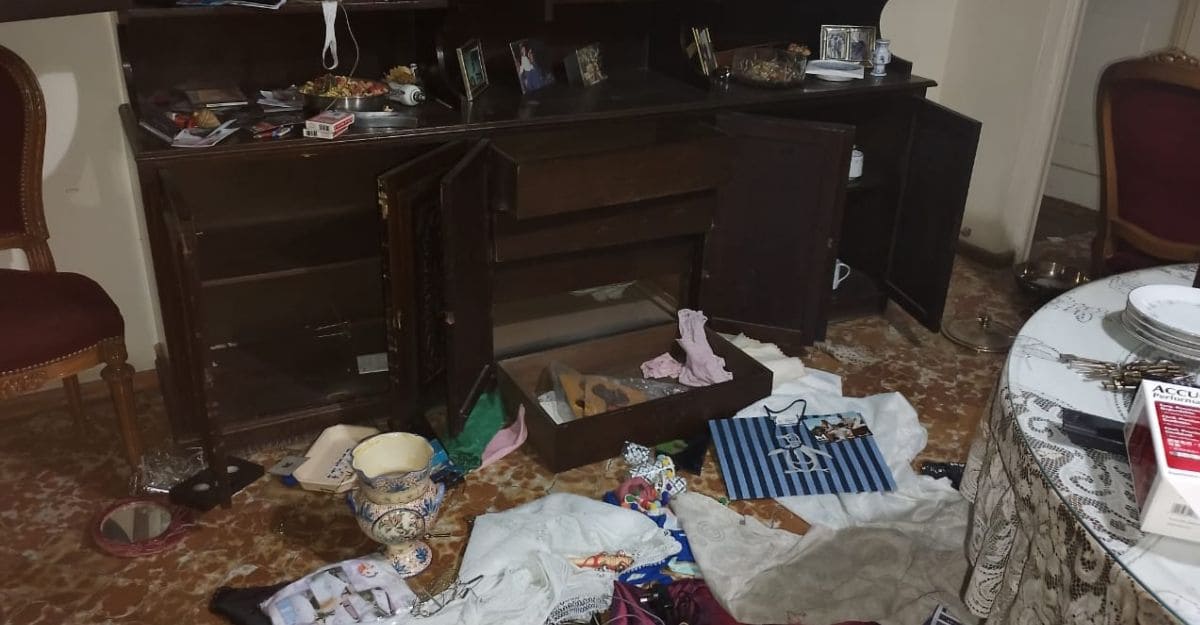 El peor regreso a casa: una pareja de comerciantes de Pocito sufrió el robo de  millones en efectivo.