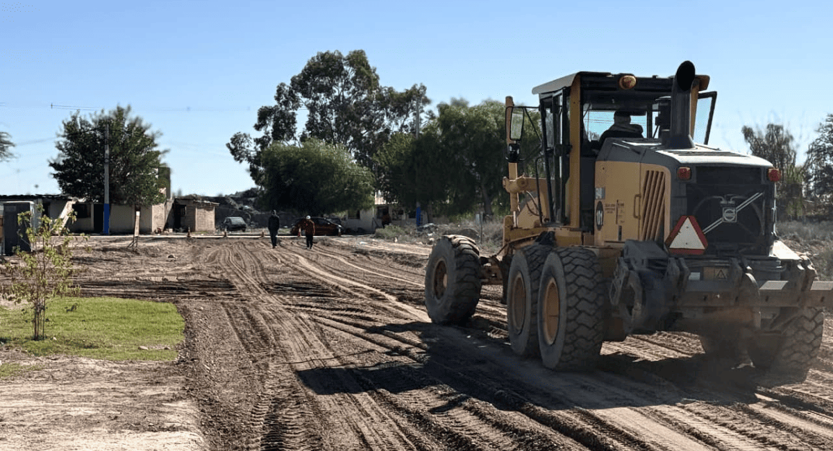 Avanzan los trabajos previos para la futura pavimentación en Alto de Sierra y diversas zonas de 9 de Julio