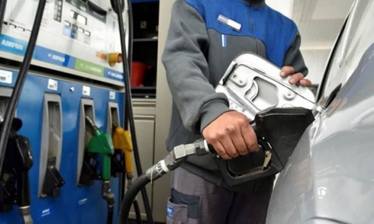 Ya rige un nuevo aumento de combustibles en San Juan