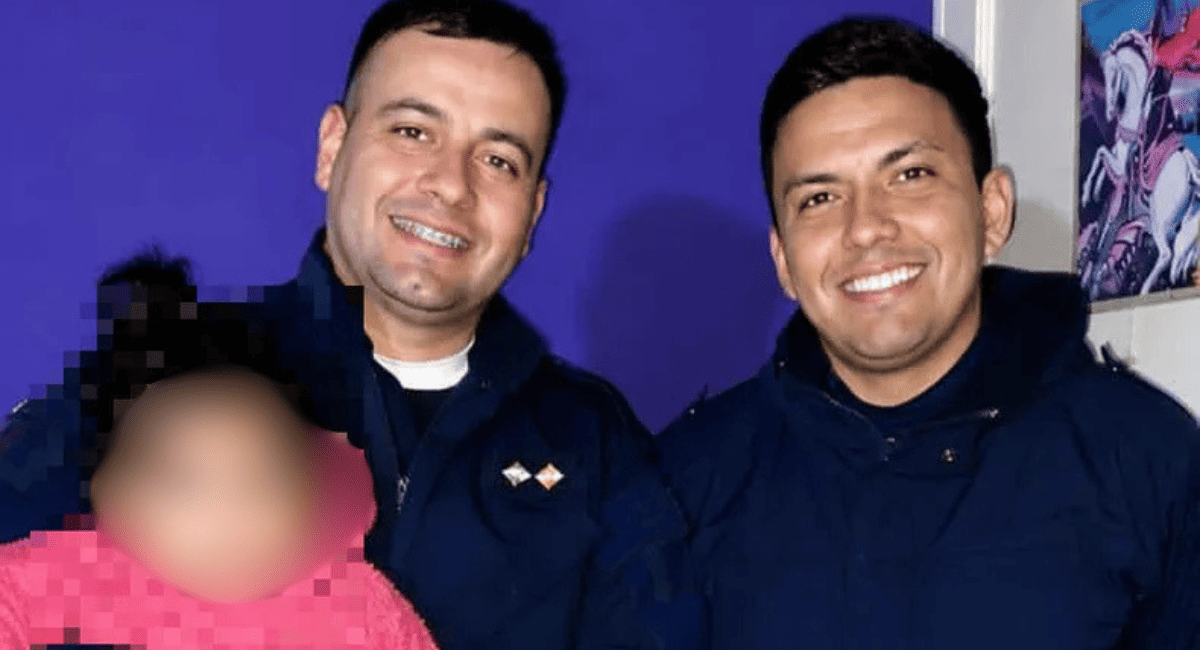 Policías de la Comisaría 37° salvaron la vida de una bebé de un año que llegó sin signos vitales Policías de la Comisaría 37° salvaron la vida de una bebé de un año que llegó sin signos vitales