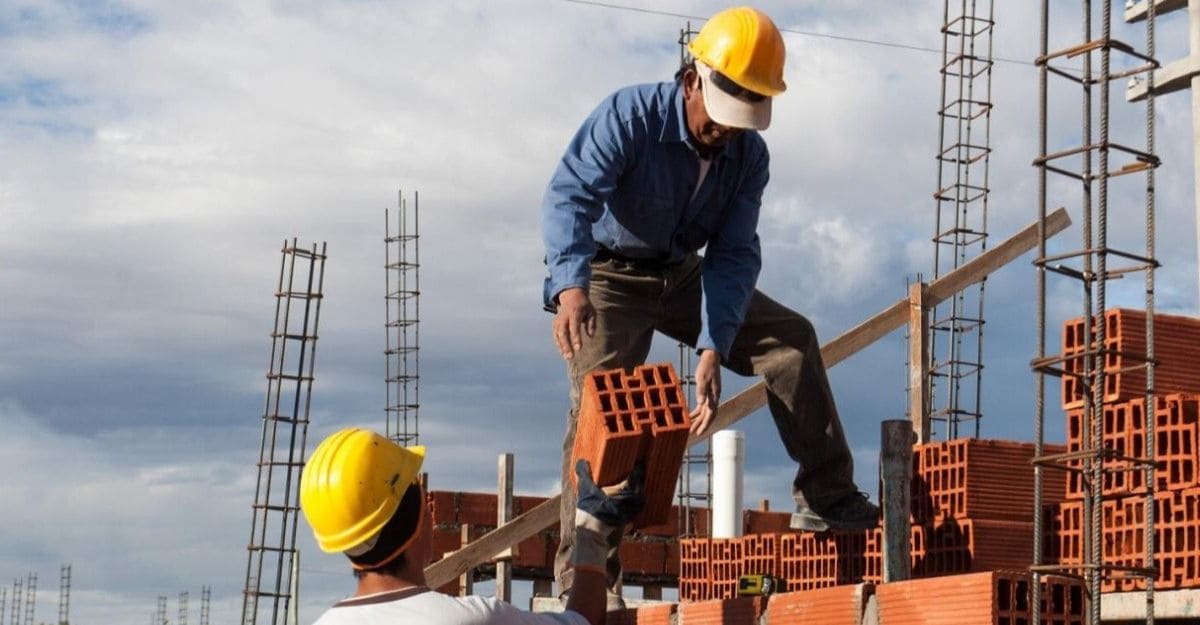 Roban en una obra de Rawson: forzaron dos contenedores y se llevaron equipos. Roban en una obra de Rawson: forzaron dos contenedores y se llevaron equipos.