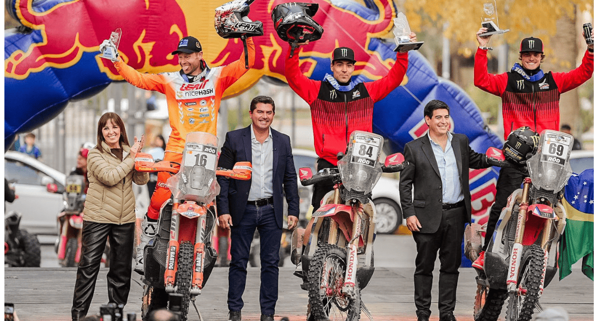 Orrego encabezó la premiación del Desafío Ruta 40 y destacó el impacto internacional del evento