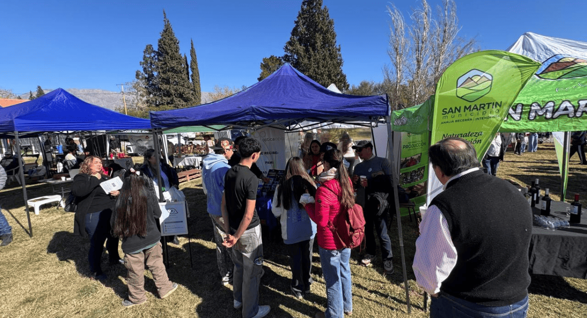 San Martín participó de una jornada de actualización sobre cultivo de quinua en INTA Pocito.