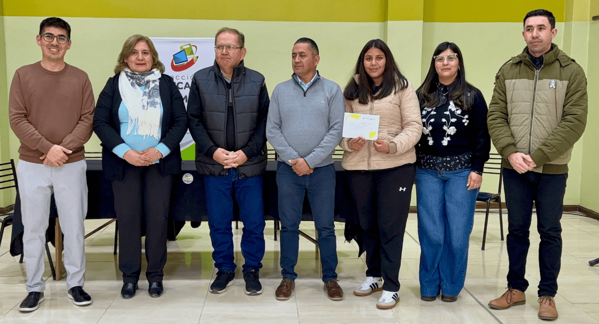 Impulso a la educación en San Martín: se concretó la entrega de las Becas Fotocopias Impulso a la educación en San Martín: se concretó la entrega de las Becas Fotocopias