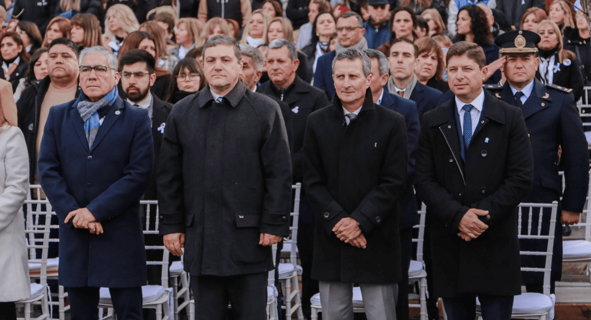Santa Lucía vivió una multitudinaria Promesa a la Bandera que quedará para el recuerdo.