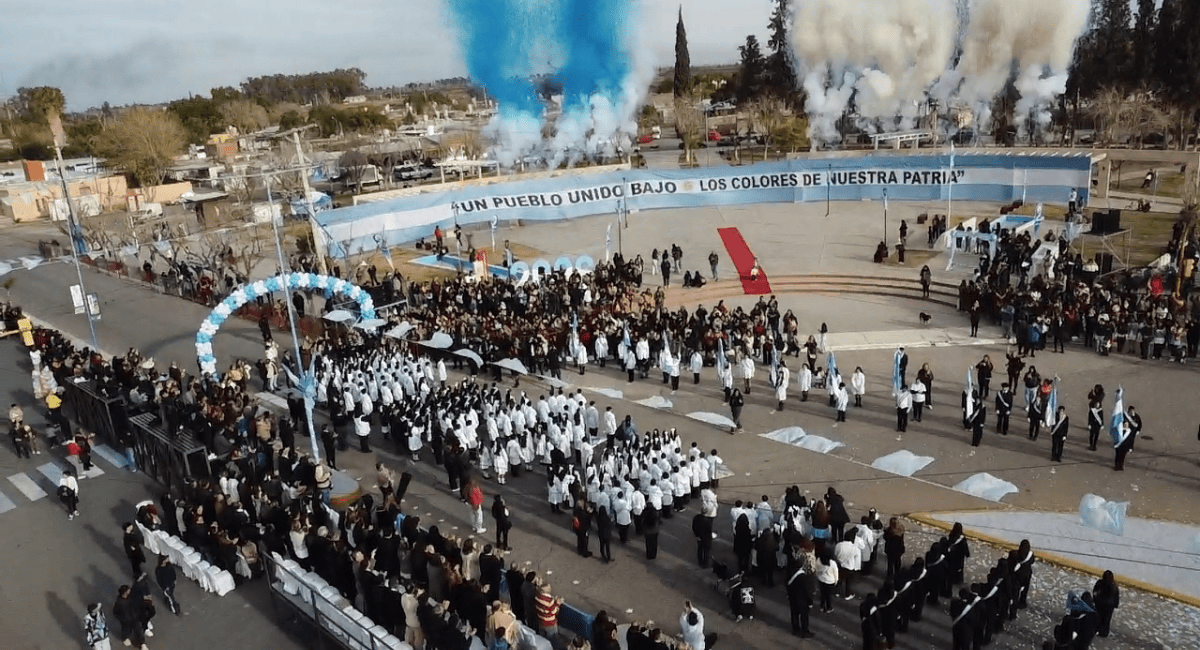 Orgullo patrio en 9 de Julio: más de diez escuelas sellaron su Promesa de Lealtad a la Bandera