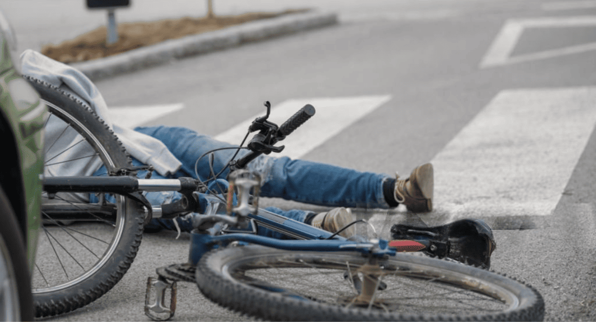 Milagro en Ruta 40: policías salvaron a un ciclista que sufrió un ACV. Milagro en Ruta 40: policías salvaron a un ciclista que sufrió un ACV.