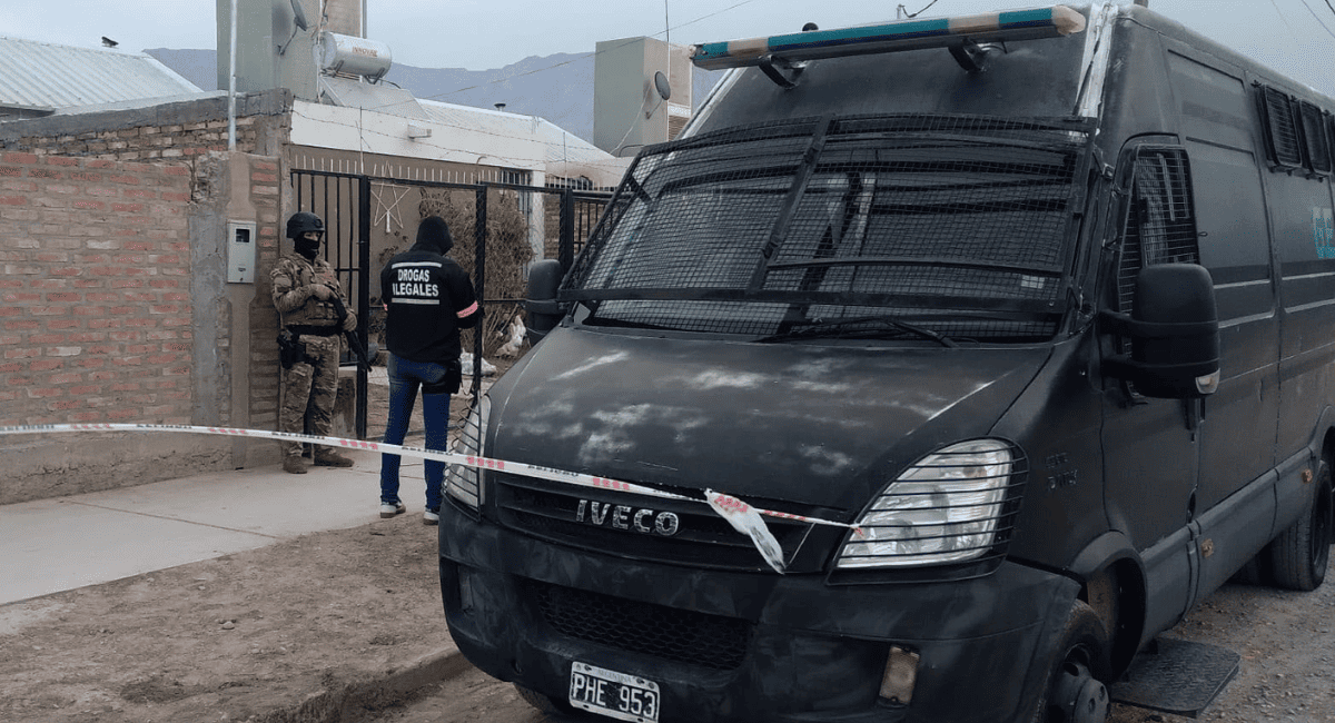 Megagolpe al narcotráfico en Pocito: múltiples allanamientos en el barrio Las Pampas