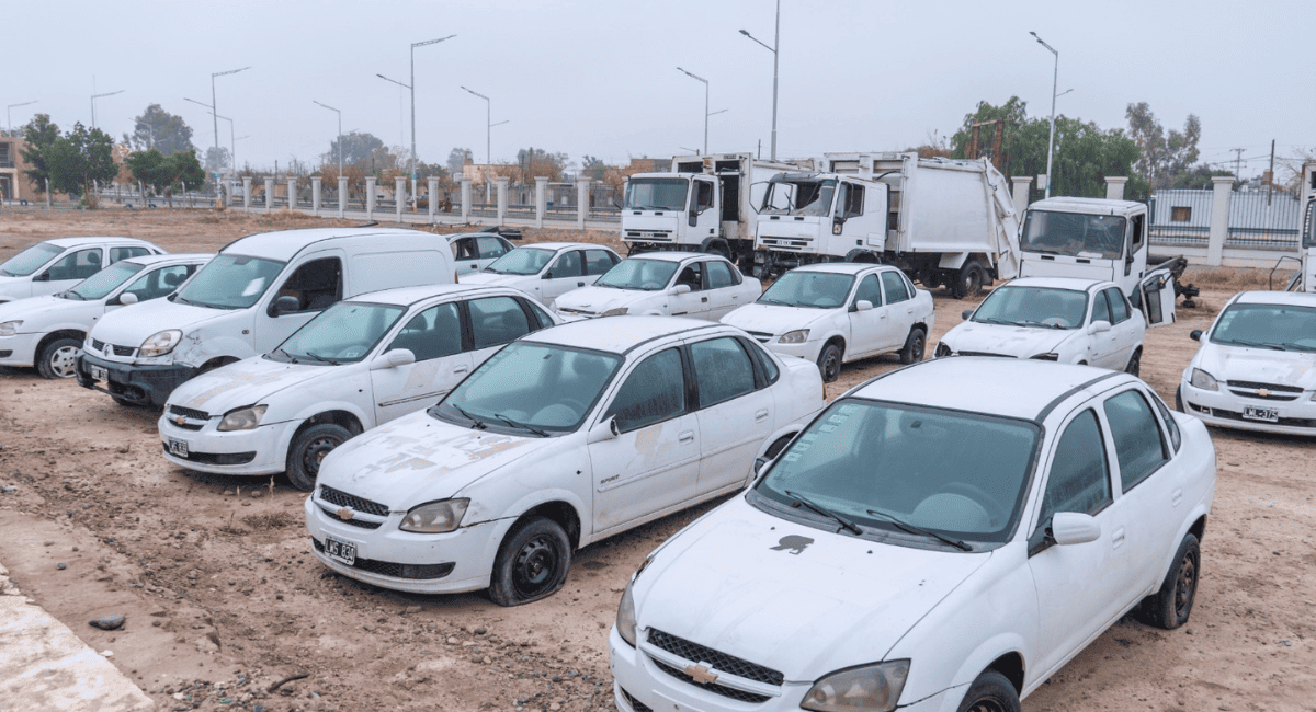 Rawson: el municipio subastará 19 vehículos de su flota oficial con precios base desde los $300.000 Rawson: el municipio subastará 19 vehículos de su flota oficial con precios base desde los $300.000