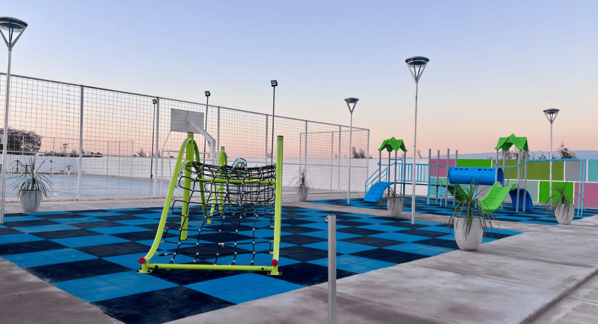 Nuevo espacio para disfrutar: quedó inaugurada la plaza del Barrio El Portal en San Martín.
