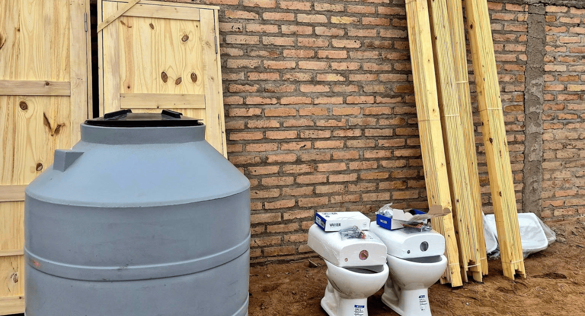 Impulso al deporte en 25 de Mayo: el Club El Encón recibió materiales para obras Impulso al deporte en 25 de Mayo: el Club El Encón recibió materiales para obras