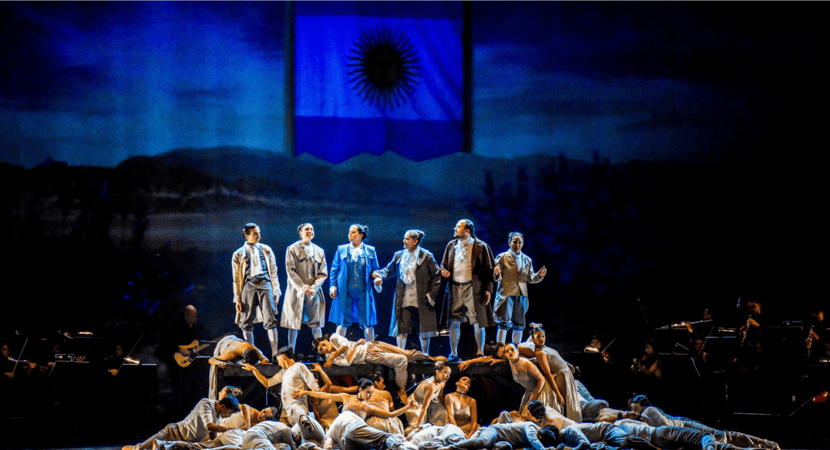 Noche de fervor y orgullo: «El Grito Sagrado» deslumbró en la Gala Patria del Teatro del Bicentenario